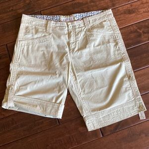 Aventura Khaki Shorts Size 14
